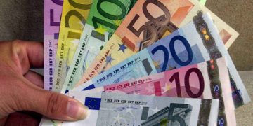 Ý Dùng Tiền Gì ? Hình Ảnh Tờ Tiền – Cách Phân Biệt Thật Giả ?