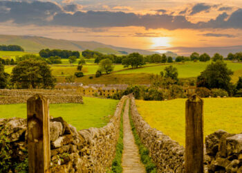 Bắc Ireland dùng tiền gì ? Hình ảnh tờ tiền – Cách phân biệt thật giả ?